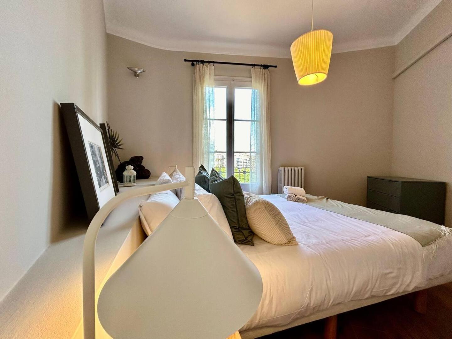 Barcelonaforrent Plaza Sagrada Familia Apartment Barcelona